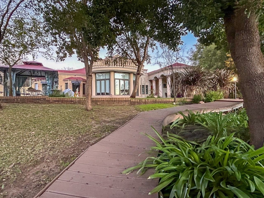 4 Bedroom Property for Sale in Vaal de Grace Nature Estate Free State